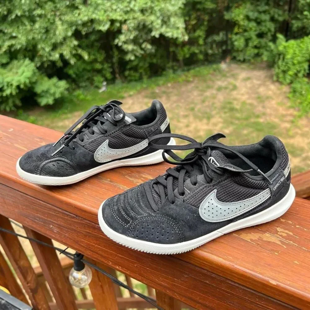 Nike Youth 1 Street Gato Black White Indoor Soccer School Sneakers
